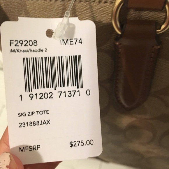 NWT coach signature zip Tote bag - Picture 2 of 6